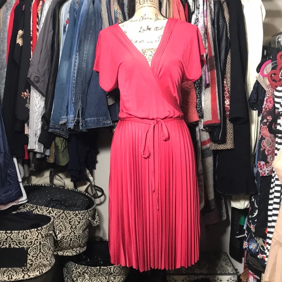 SWEETIES Silk Dress - Picture 7 of 7